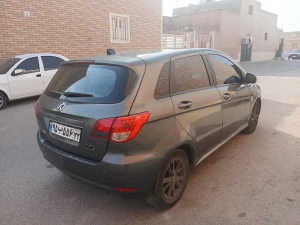 بایک، سابرینا هاچ بک (مونتاژ)