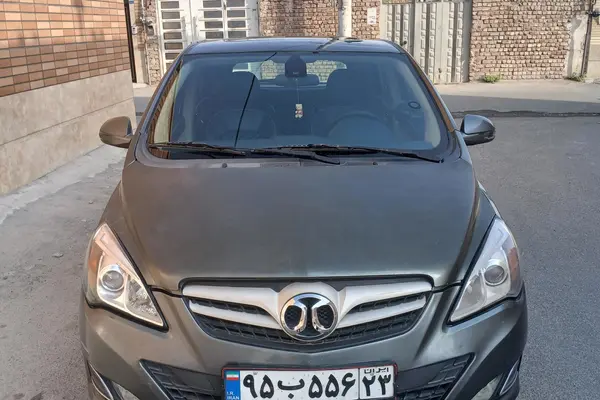 بایک، سابرینا هاچ بک (مونتاژ)