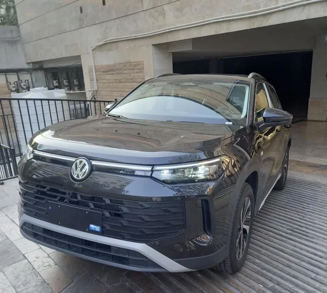 فولکس،  تایرون L