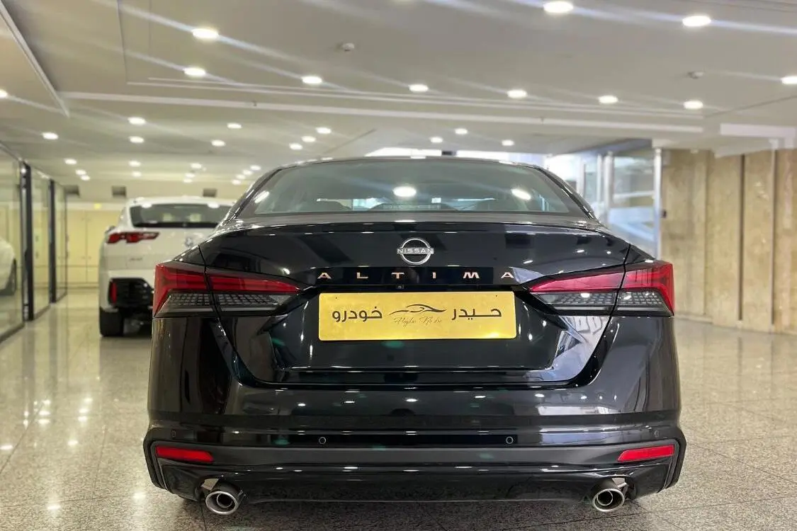 نیسان،  آلتیما