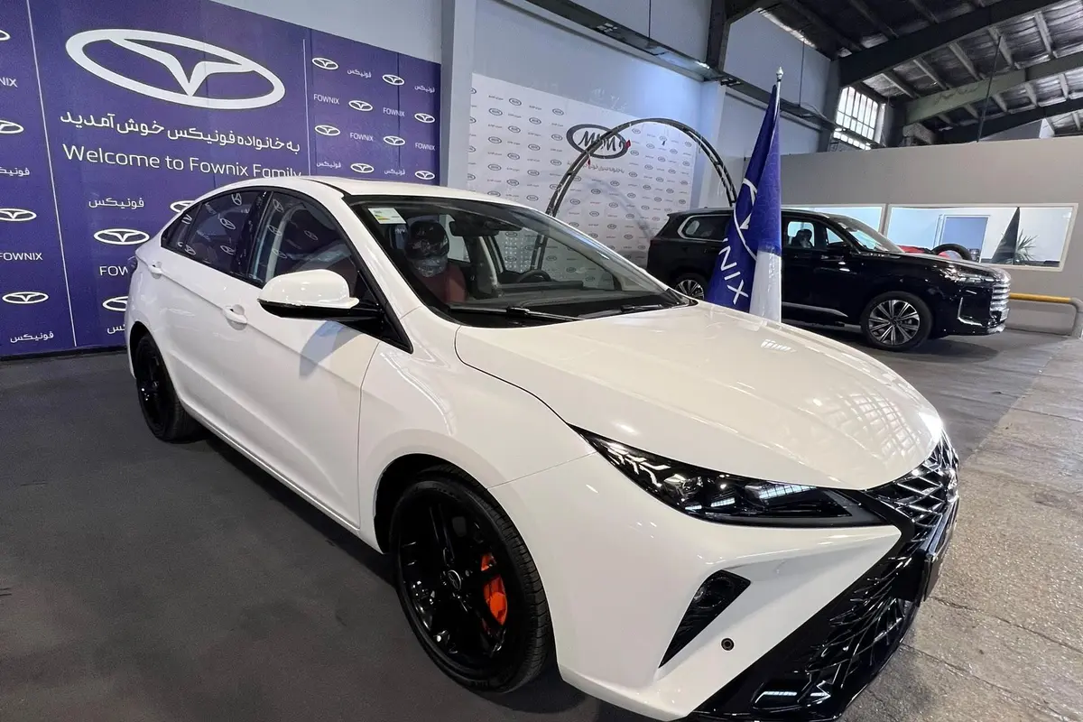 فونیکس،  آریزو 6 جی تی (Z6 GT)