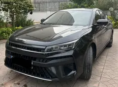 کی ام سی، J7