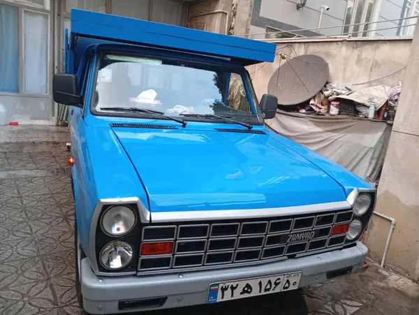 زامیاد، وانت نیسان