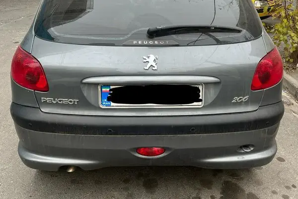 پژو، 206