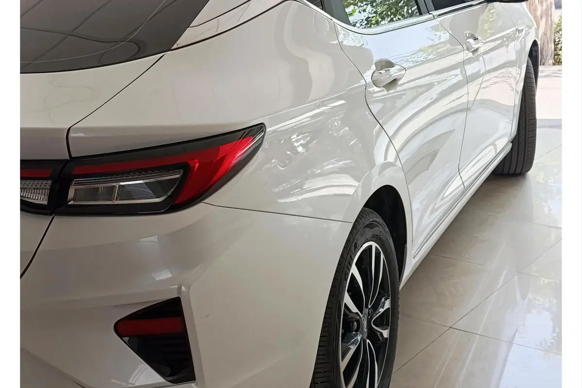کی ام سی،  eJ7