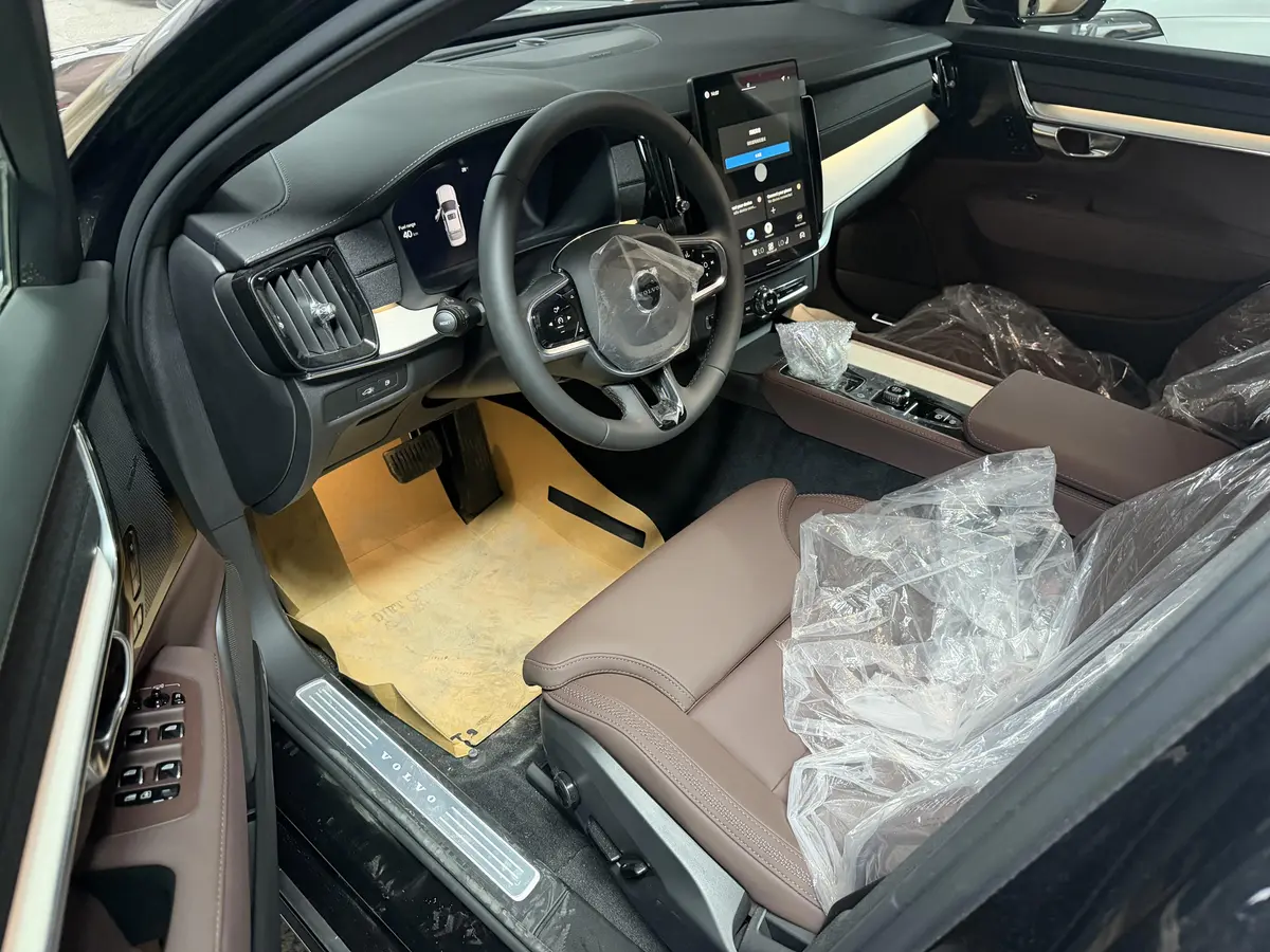 ولوو،  S90