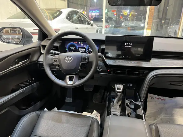 تویوتا، کمری هیبرید