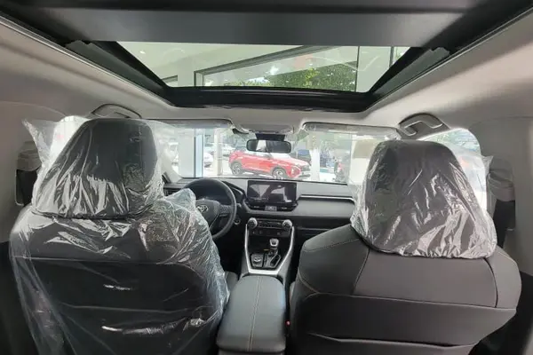 تویوتا، راوفور هیبرید