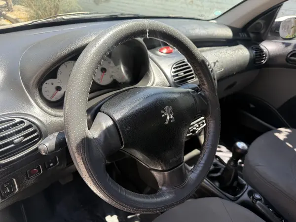 پژو  206 SD