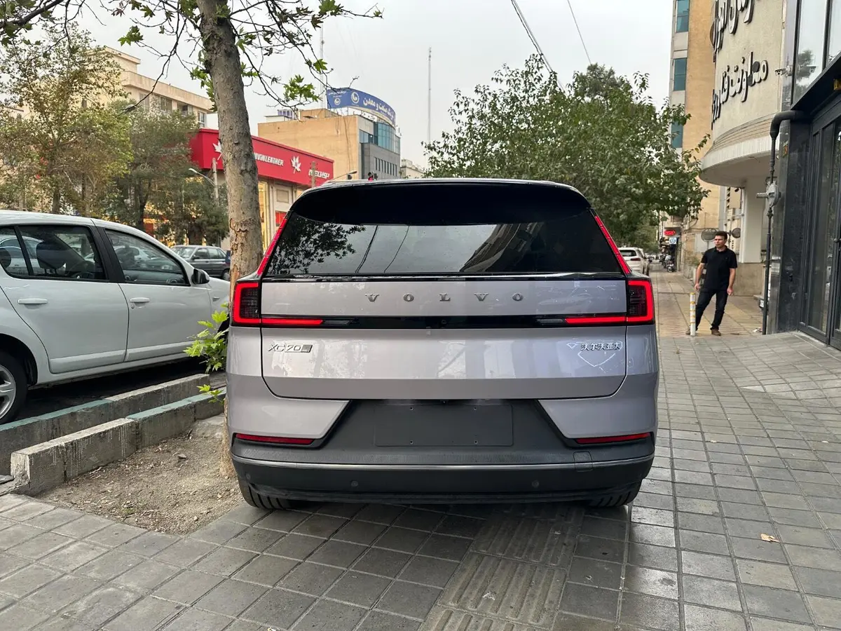 ولوو،  XC70