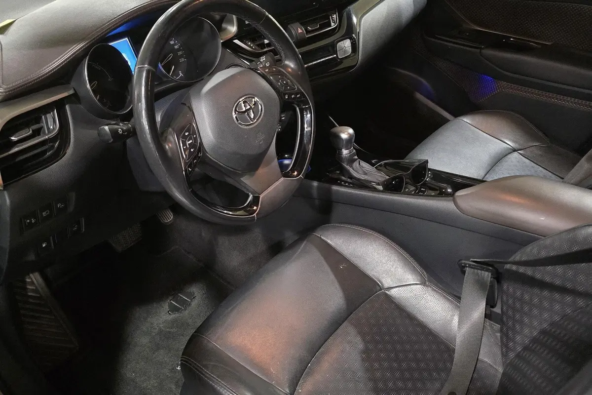 تویوتا،  C-HR
