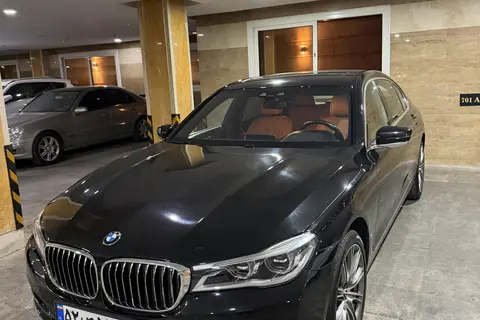 ب ام و، سری 7