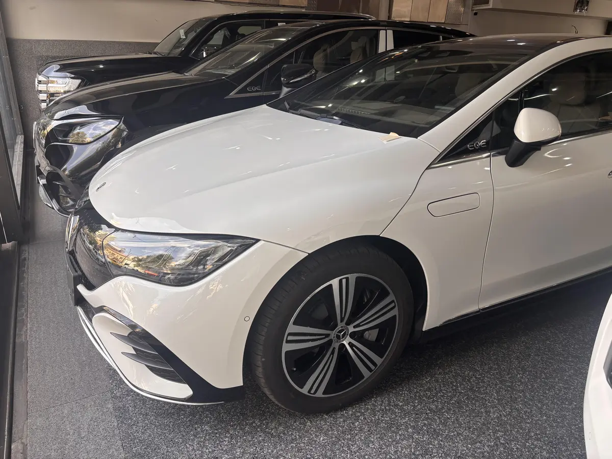 بنز،  EQE Sedan