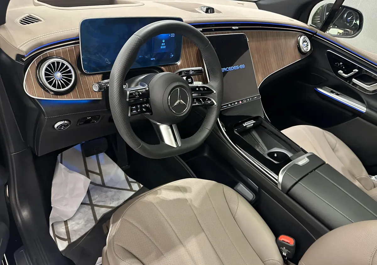 بنز،  EQE SUV