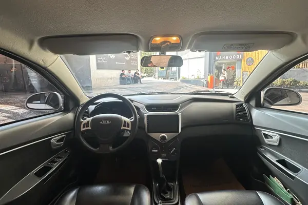 ام وی ام  315هاچ بک
