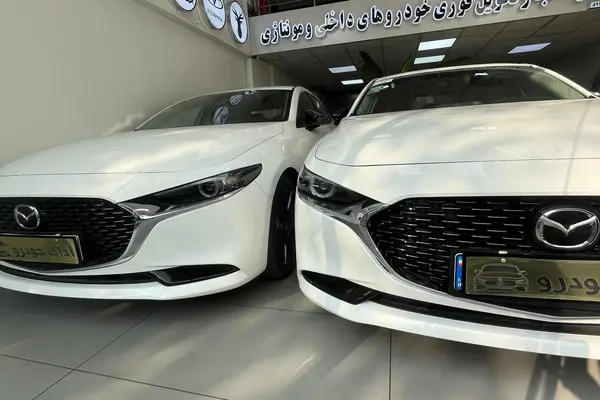 مزدا، 3 وارداتی