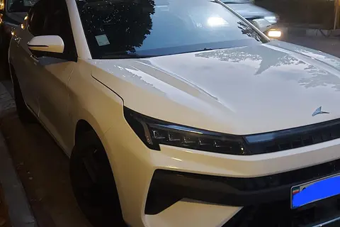 کی ام سی، J7