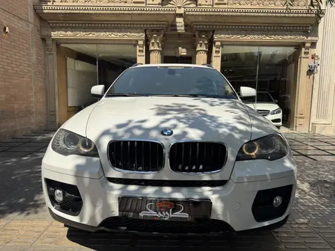 ب ام و، X6