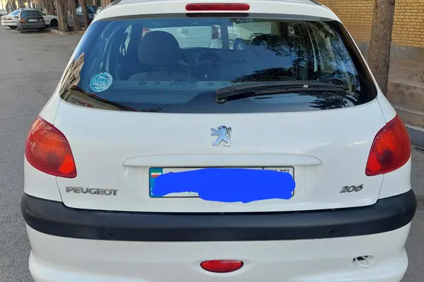 پژو، 206
