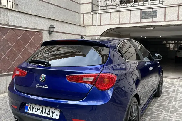 آلفارومئو، جولیتا