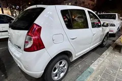 رنو، ساندرو