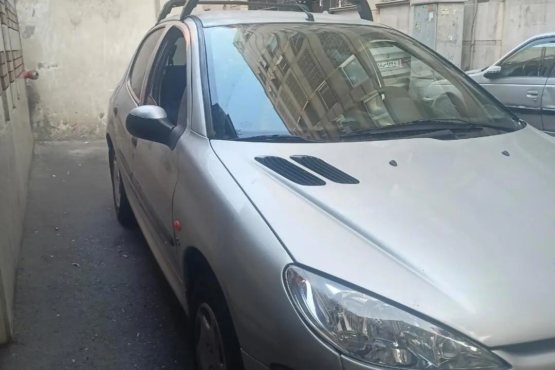 پژو،  206