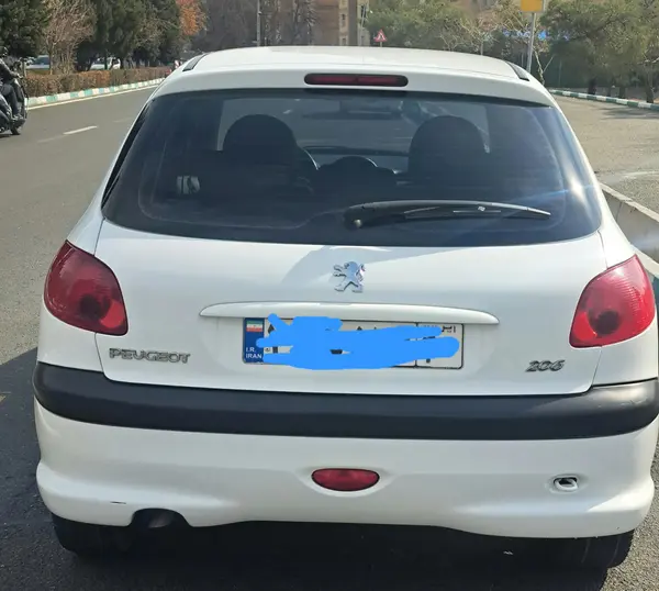 پژو، 206