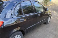 تیبا، هاچ بک