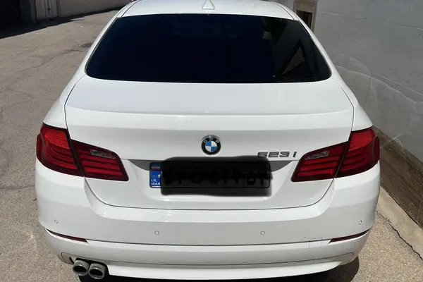 ب ام و، سری 5 سدان