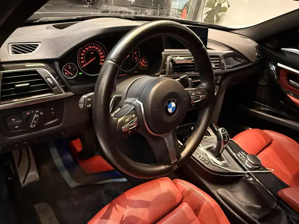 ب ام و، سری 3 سدان