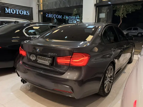 ب ام و، سری 3 سدان