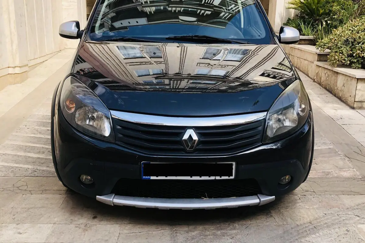 رنو،  ساندرو استپ وی