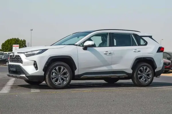 تویوتا، راوفور