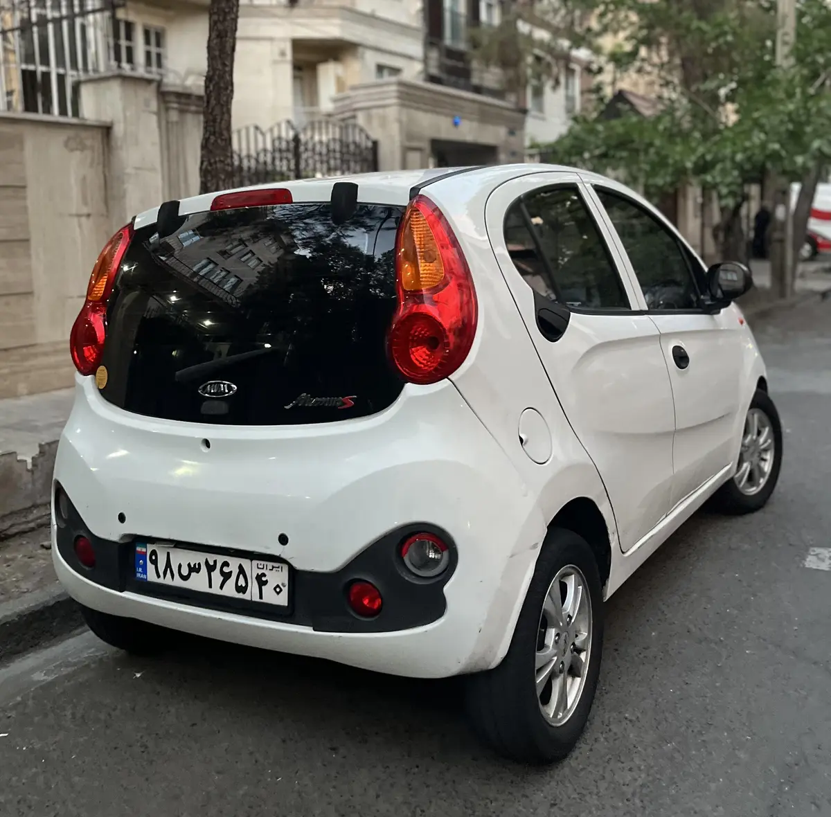 ام وی ام  110S