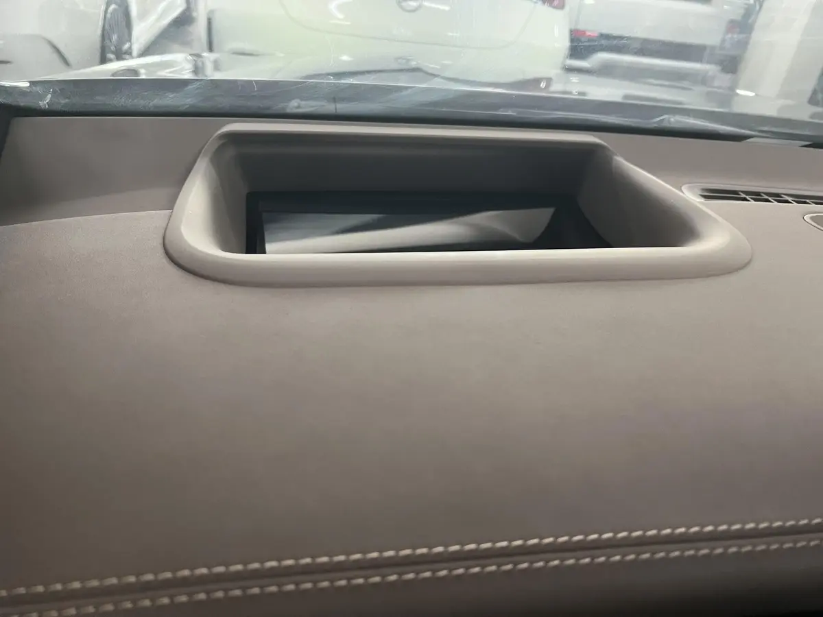 بنز،  EQE SUV