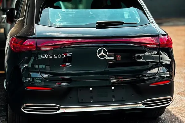 بنز، EQE SUV