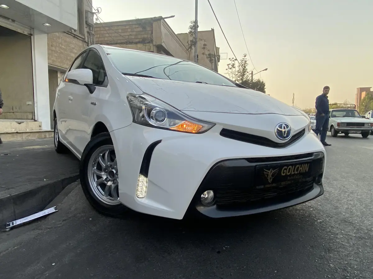 تویوتا،  پریوس