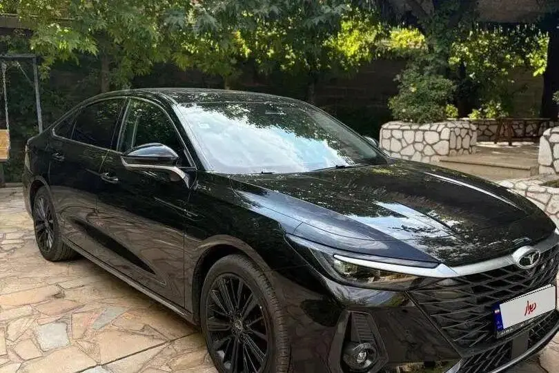 فونیکس  آریزو 8 (Z8)