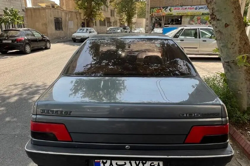 پژو،  405