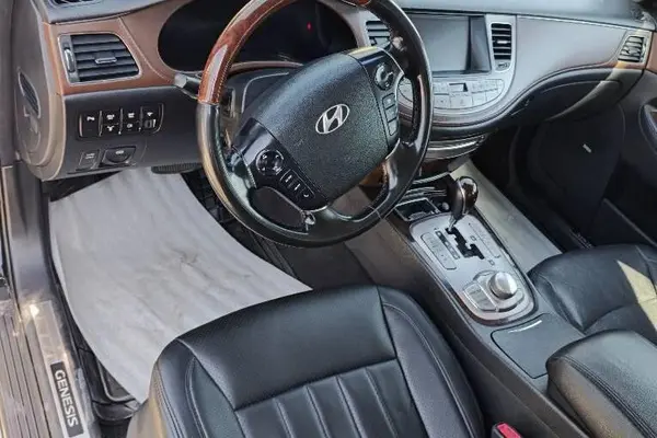 هیوندای  جنسیس