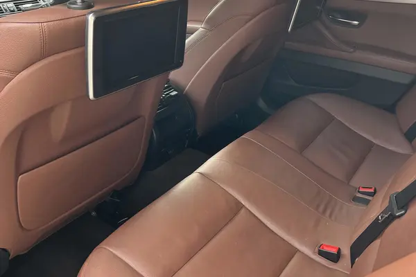 ب ام و، سری 5 سدان