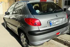 پژو، 206