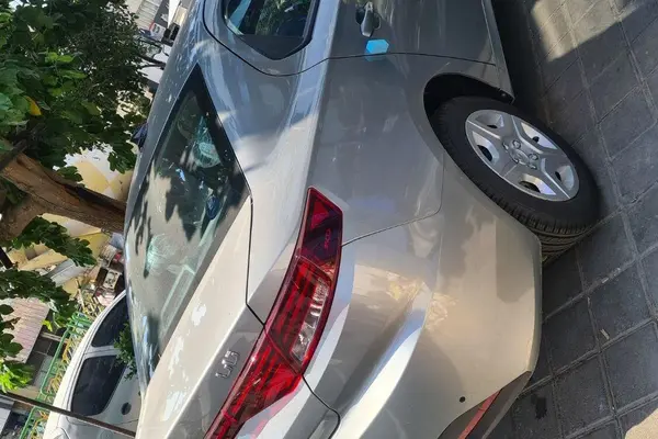 تارا، اتوماتیک V4