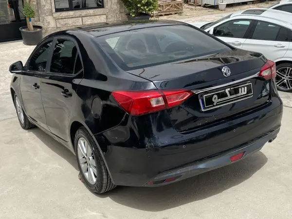 ام جی  360