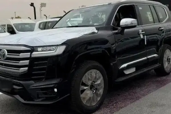 تویوتا  لندکروز چهار در