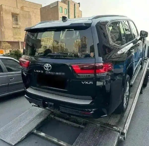 تویوتا  لندکروز چهار در