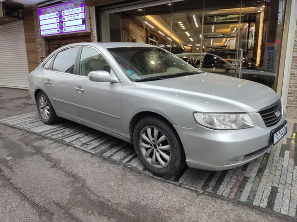 هیوندای، آزرا (گرنجور)