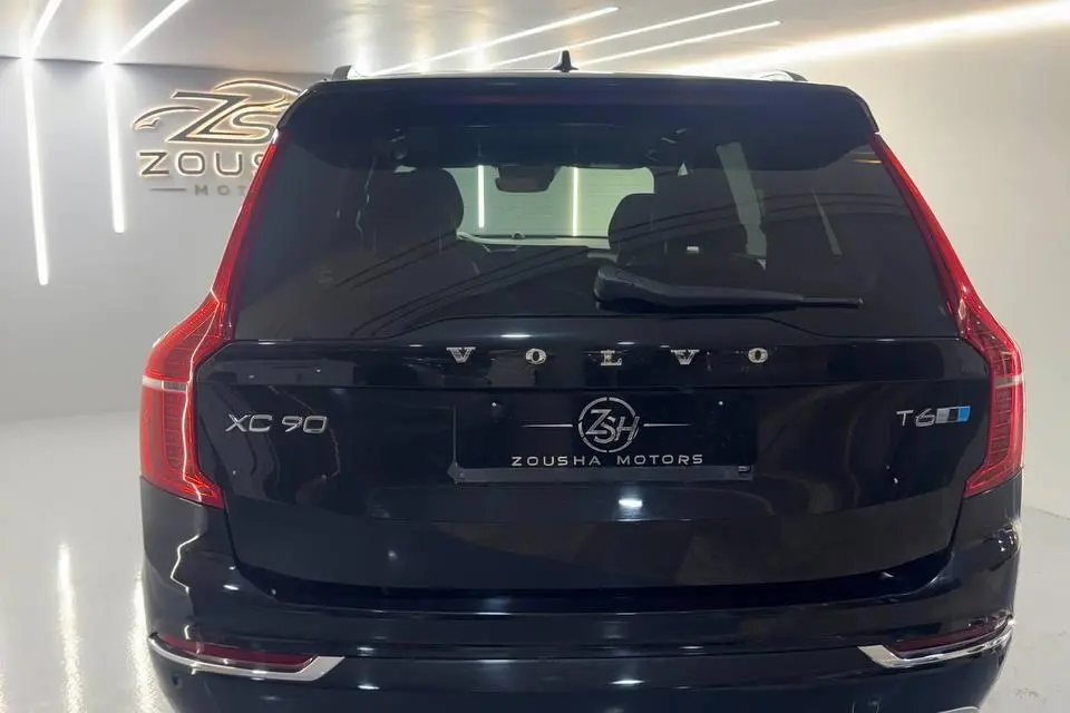 ولوو،  XC90
