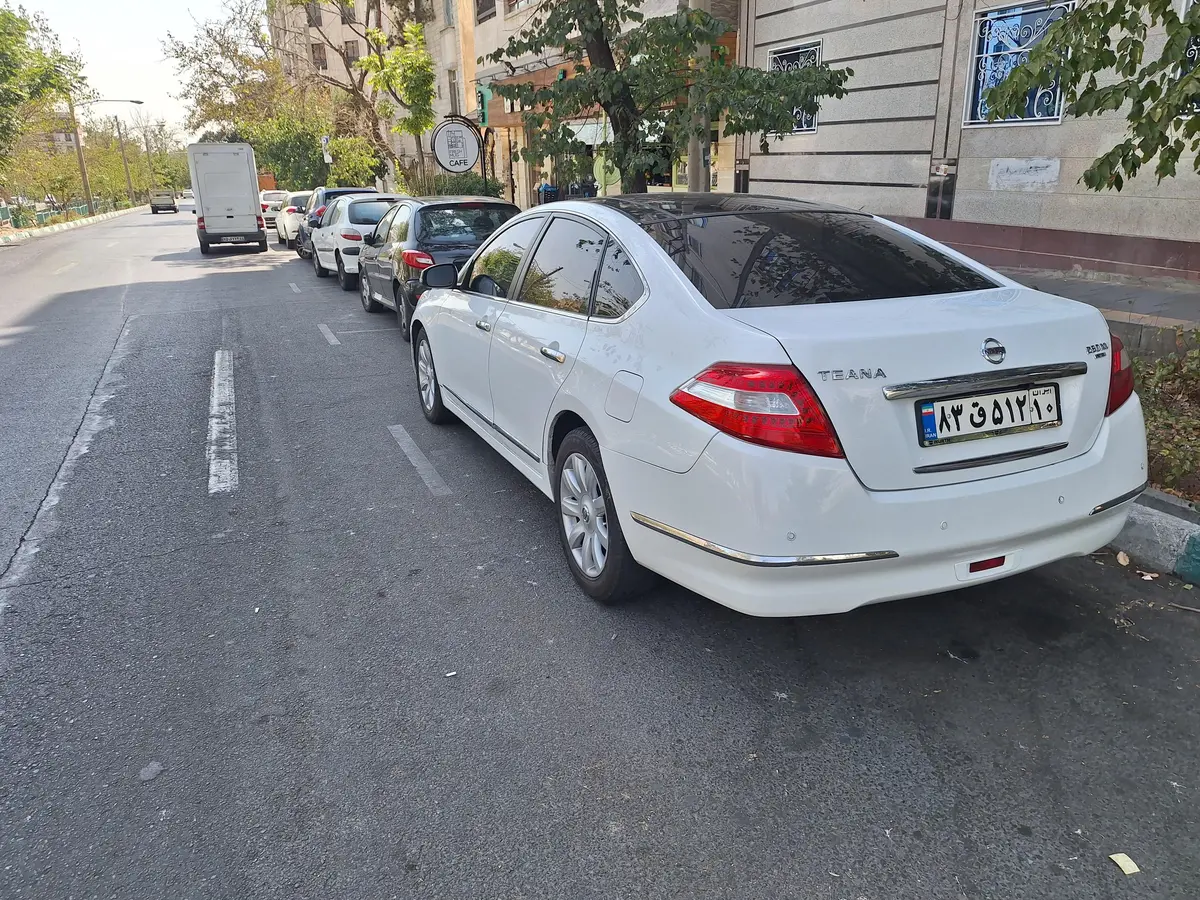 نیسان،  تیانا (مونتاژ)