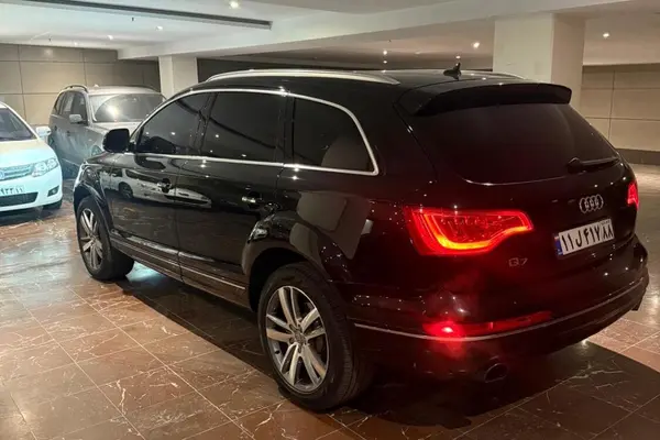 آئودی، Q7